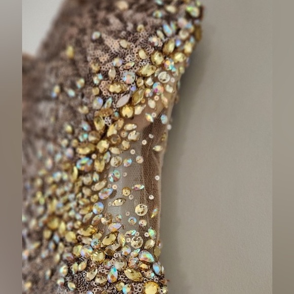 La Femme gown in bronze/gold - Picture 11 of 14